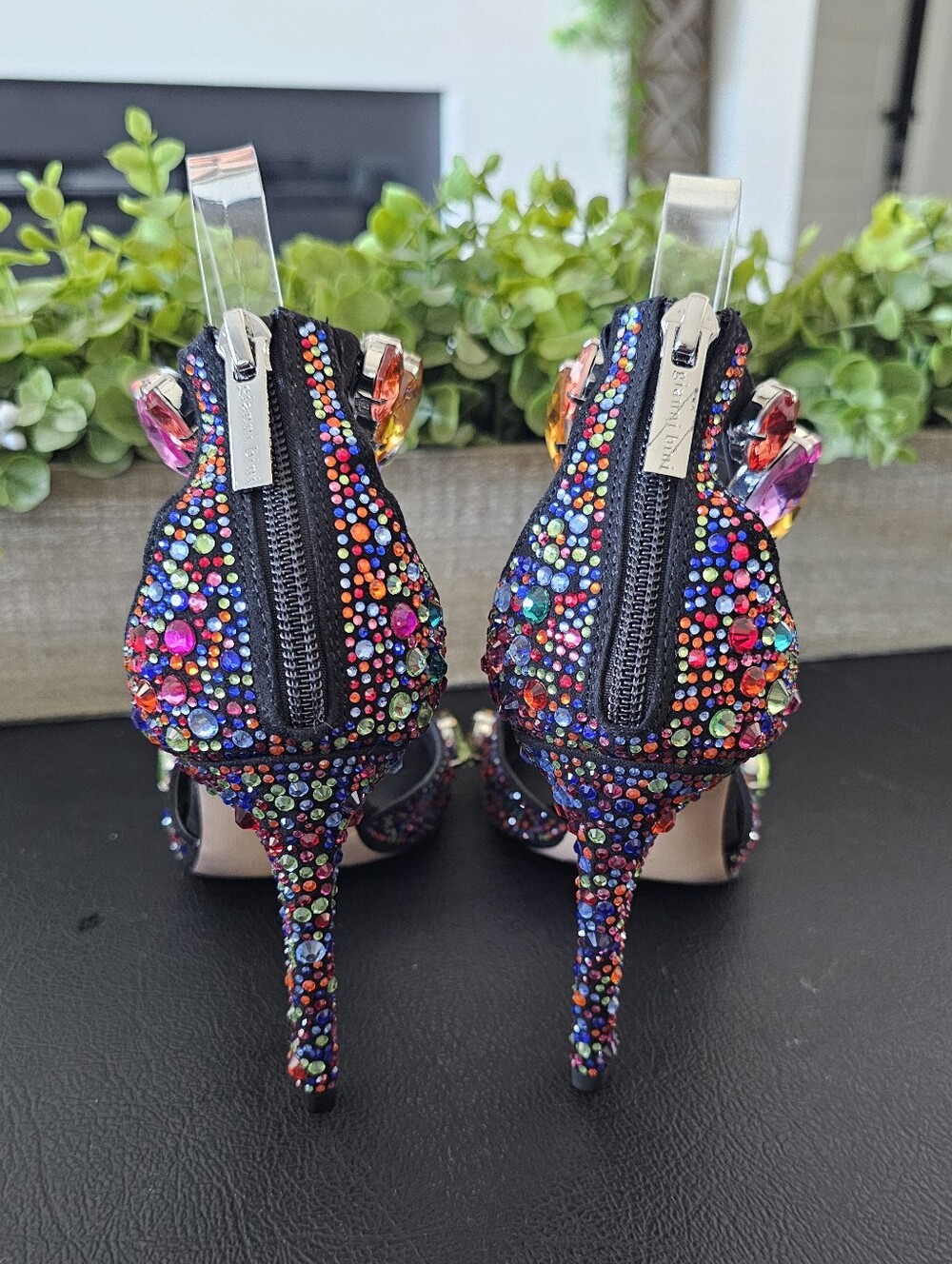 Gianni Bini Black Stiletto Heels Shoes w/Multicolor Gems Women's Sz 7.5 & 8M NEW - Picture 3 of 7